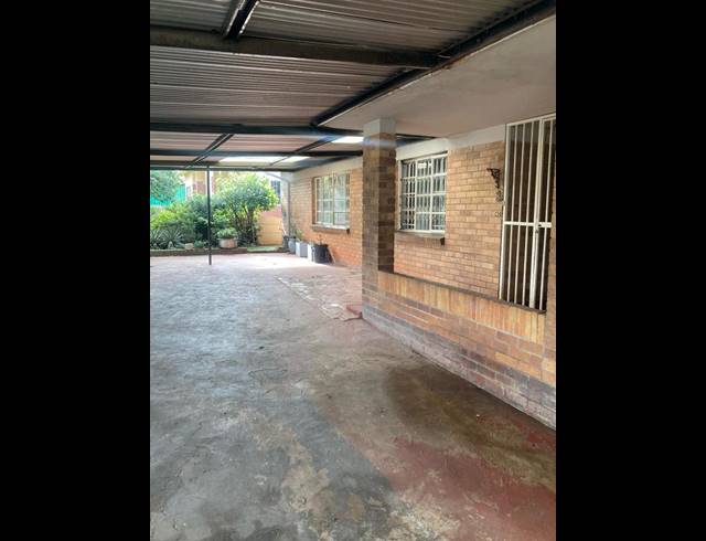 4 BEDROOM HOUSE FOR SALE IN PRIMROSE HILL